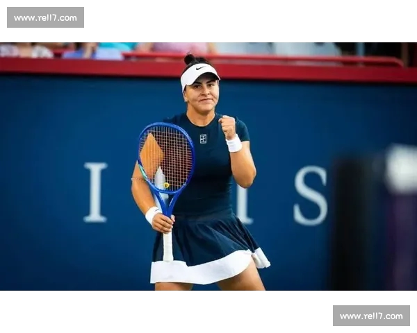 激烈对决网球赛场高手过招，谁将夺得最终冠军桂冠